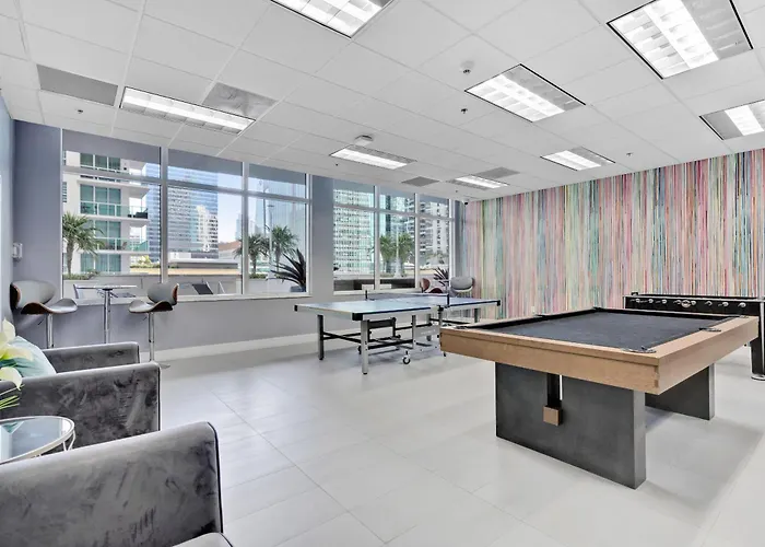Lux 2B/2B Brickell - Free Parking